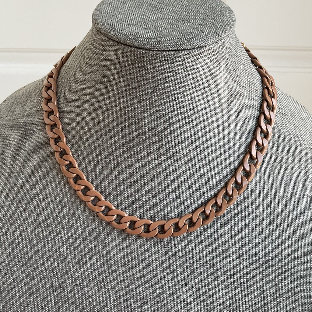 Melania Clara Necklace 22$